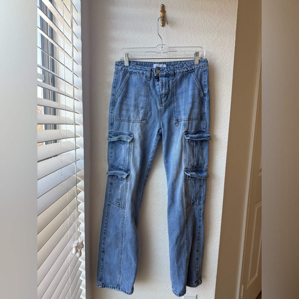 ANGEL KISS BLUE DENIM CARGO POCKET JEANS EUC SIZE 7 SIZE 28